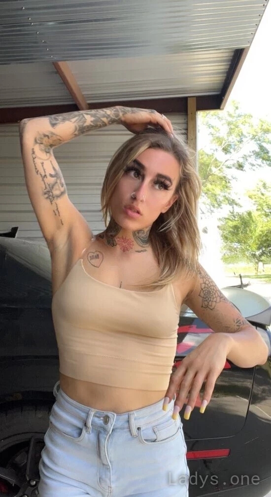 Beverly (22) – Call Girl & Independent Escort Service in El Paso - Gallery Photo 3