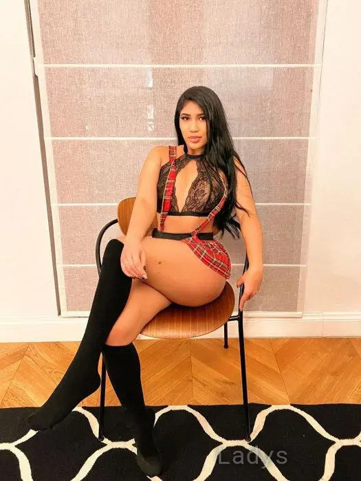 Flavia (23) – Call Girl & Independent Escort Service in Elbasan - Gallery Photo 2