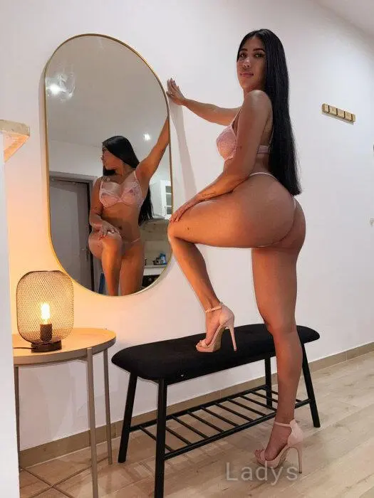 Flavia (23) – Call Girl & Independent Escort Service in Elbasan - Gallery Photo 5