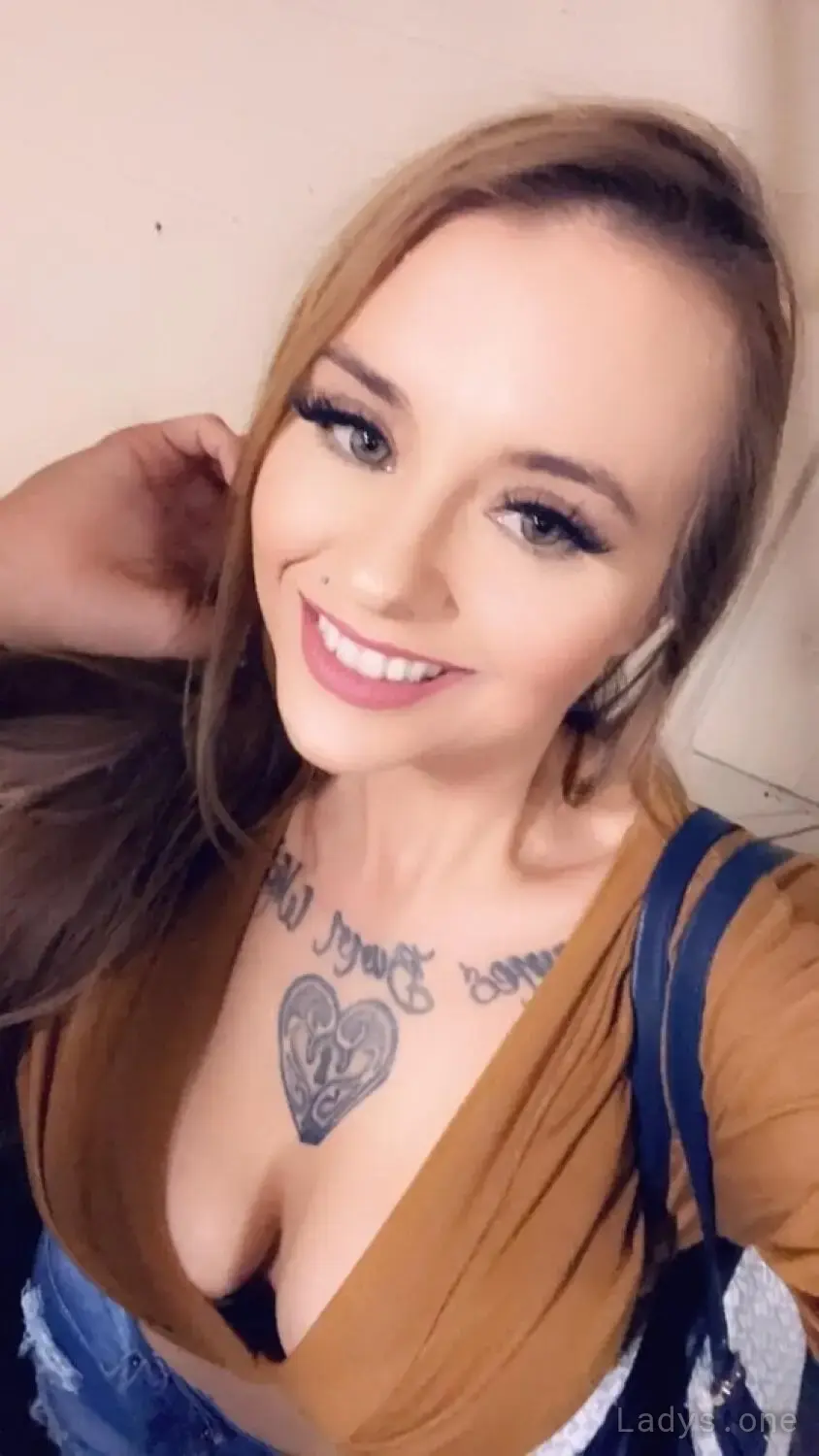 Brandy (30) – Call Girl & Independent Escort Service in Elgin - Gallery Photo 4