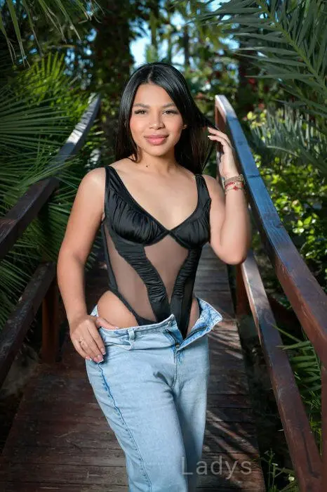 Alejandra (23) – Call Girl & Independent Escort Service in Elx - Gallery Photo 5