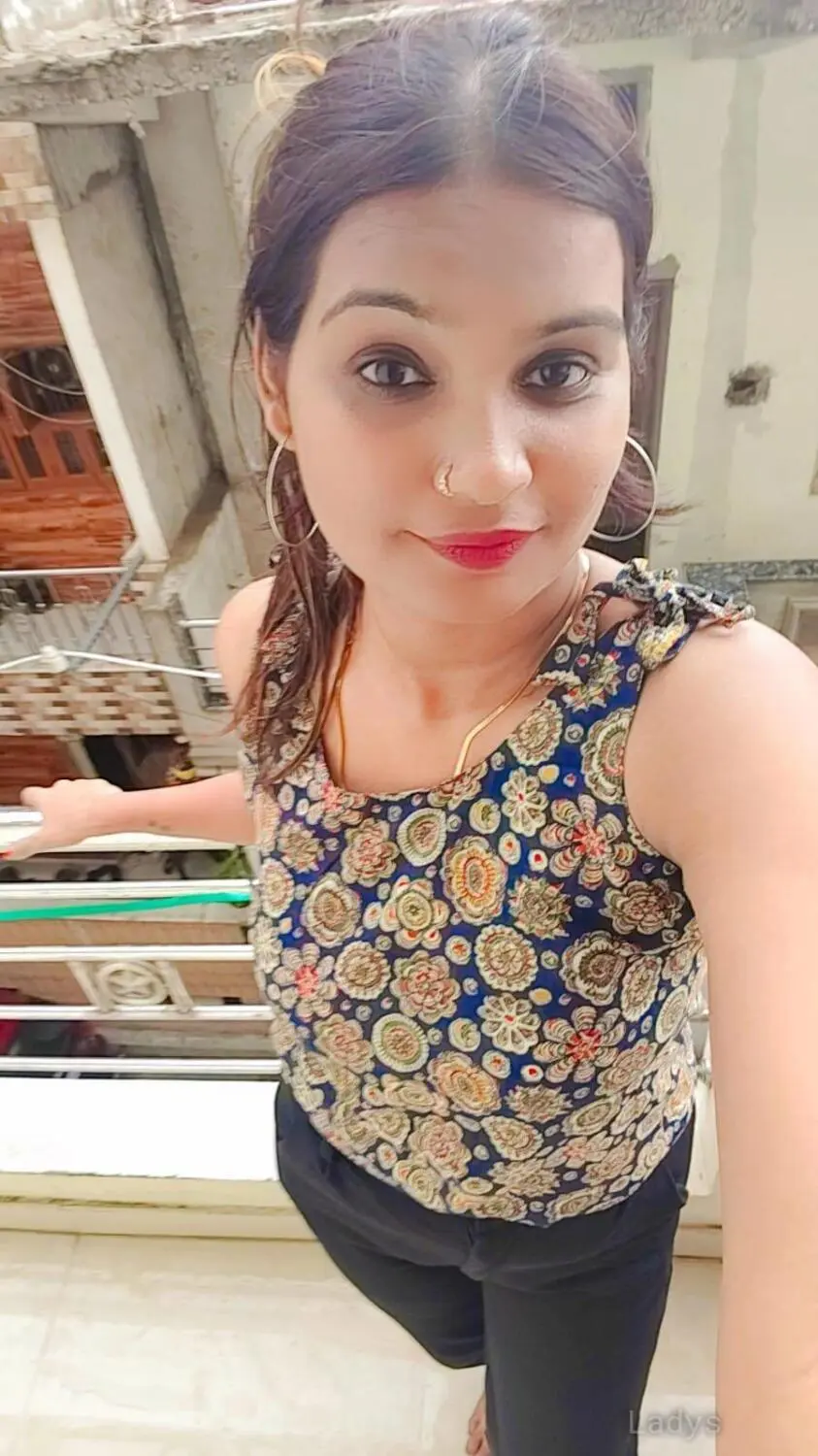 Darina (21) – Call Girl & Independent Escort Service in Ernakulam - Gallery Photo 3