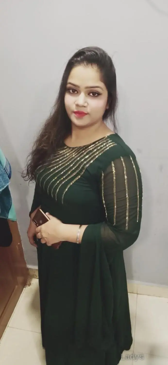 Priyanka (21) – Call Girl & Independent Escort Service in Ernakulam - Gallery Photo 2