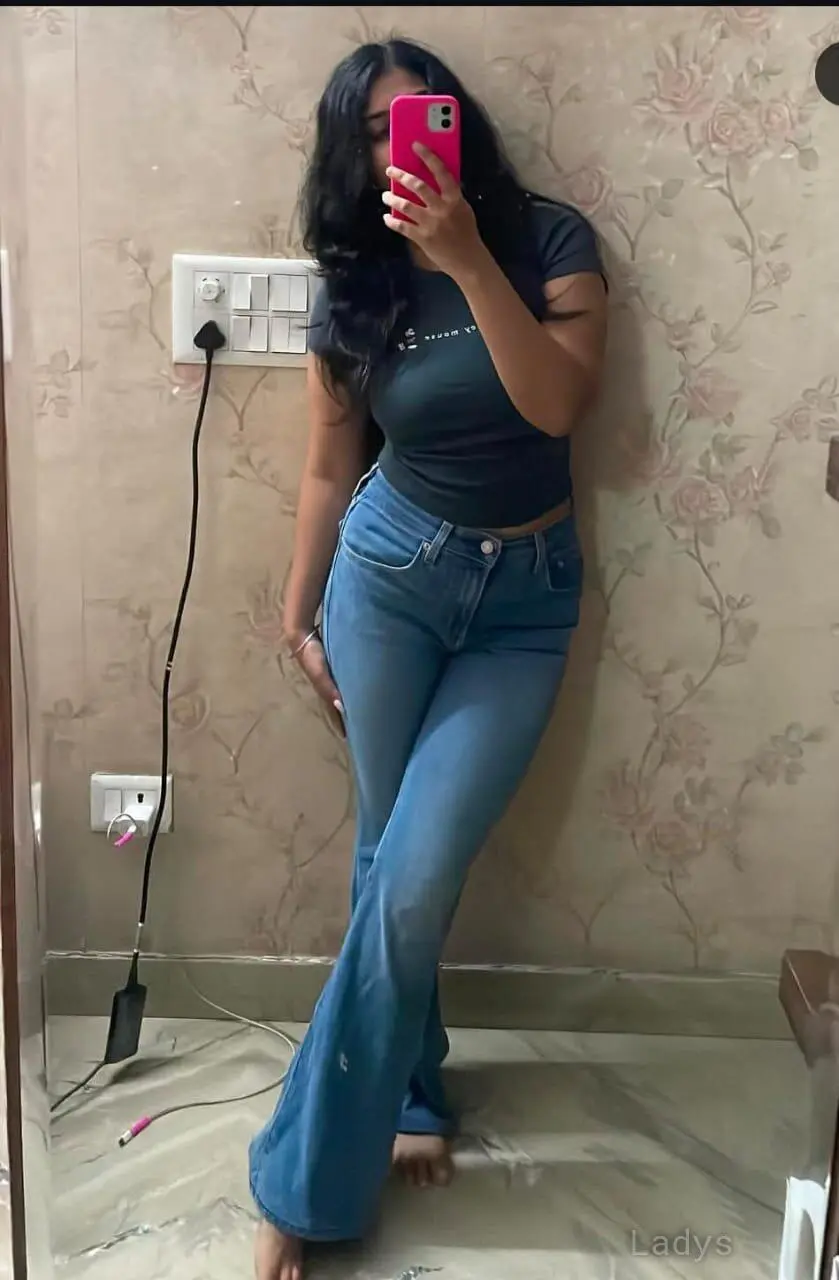 Manisha (23) – Call Girl & Independent Escort Service in Ernakulam - Gallery Photo 3