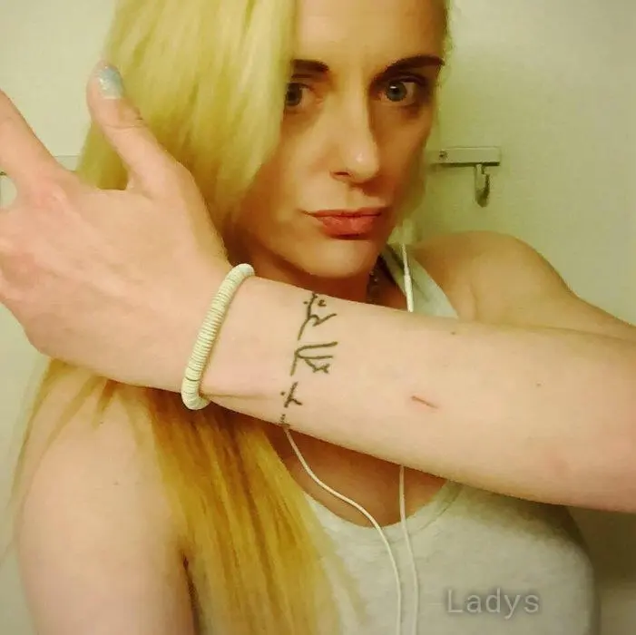 Louisa (28) – Call Girl & Independent Escort Service in Espoo - Gallery Photo 3