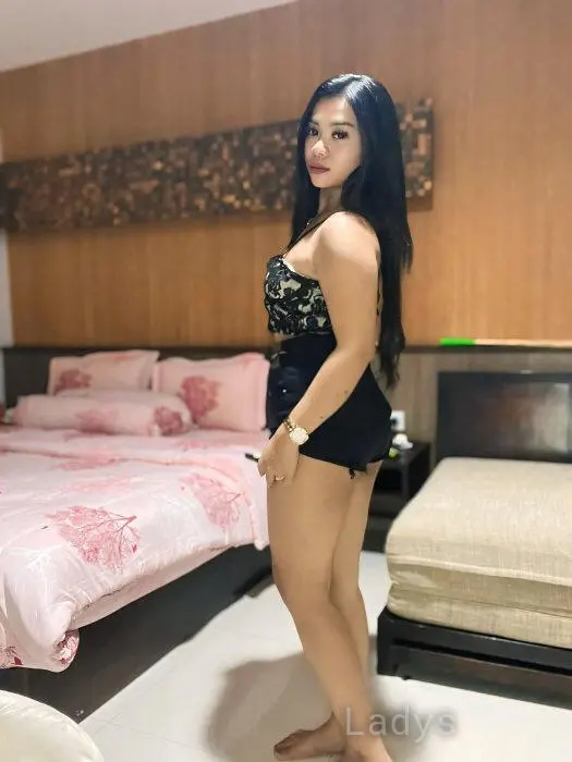 Nafisa (23) – Call Girl & Independent Escort Service in Espoo - Gallery Photo 2