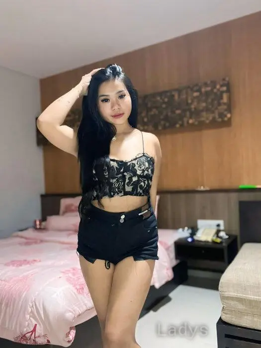 Nafisa (23) – Call Girl & Independent Escort Service in Espoo - Gallery Photo 3