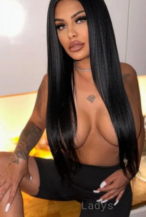 Kim (25) – Call Girl & Independent Escort Service in Essen - Gallery Photo 2