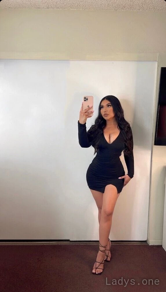 Farrah (25) – Call Girl & Independent Escort Service in Evanston - Gallery Photo 2