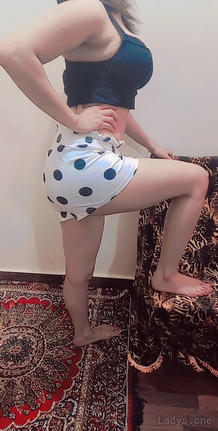 Riri (25) – Call Girl & Independent Escort Service in Faiyum - Gallery Photo 5