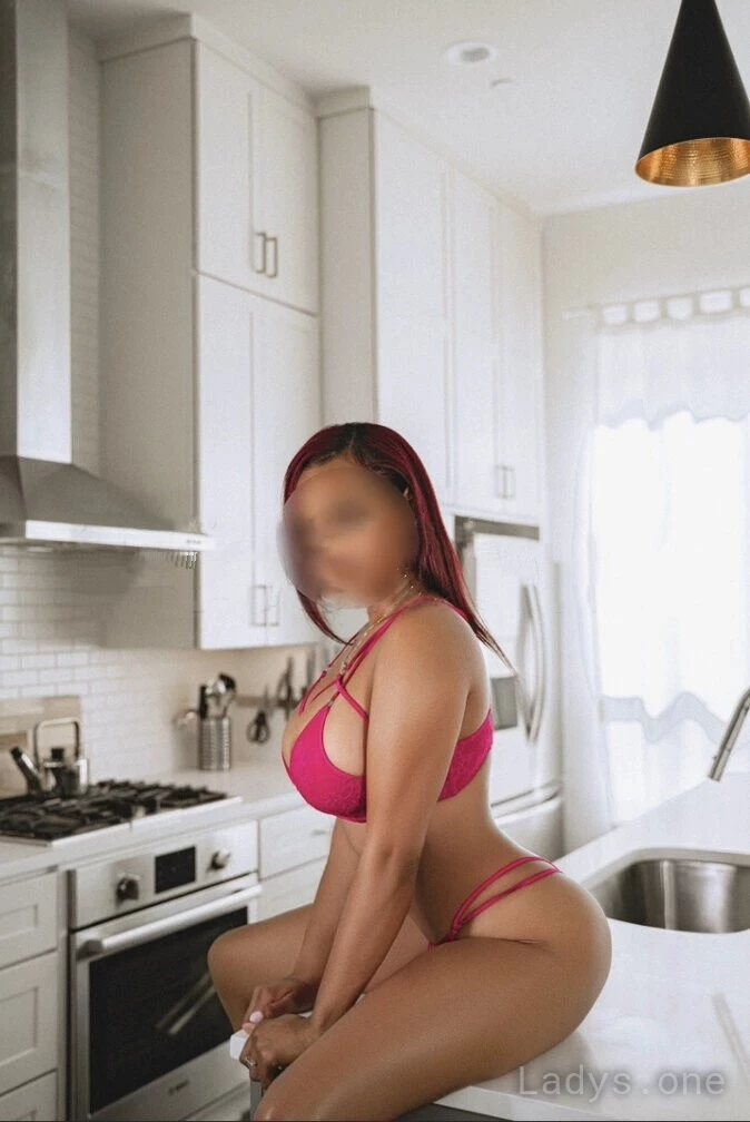 Gianna (26) – Call Girl & Independent Escort Service in Fargo - Gallery Photo 4