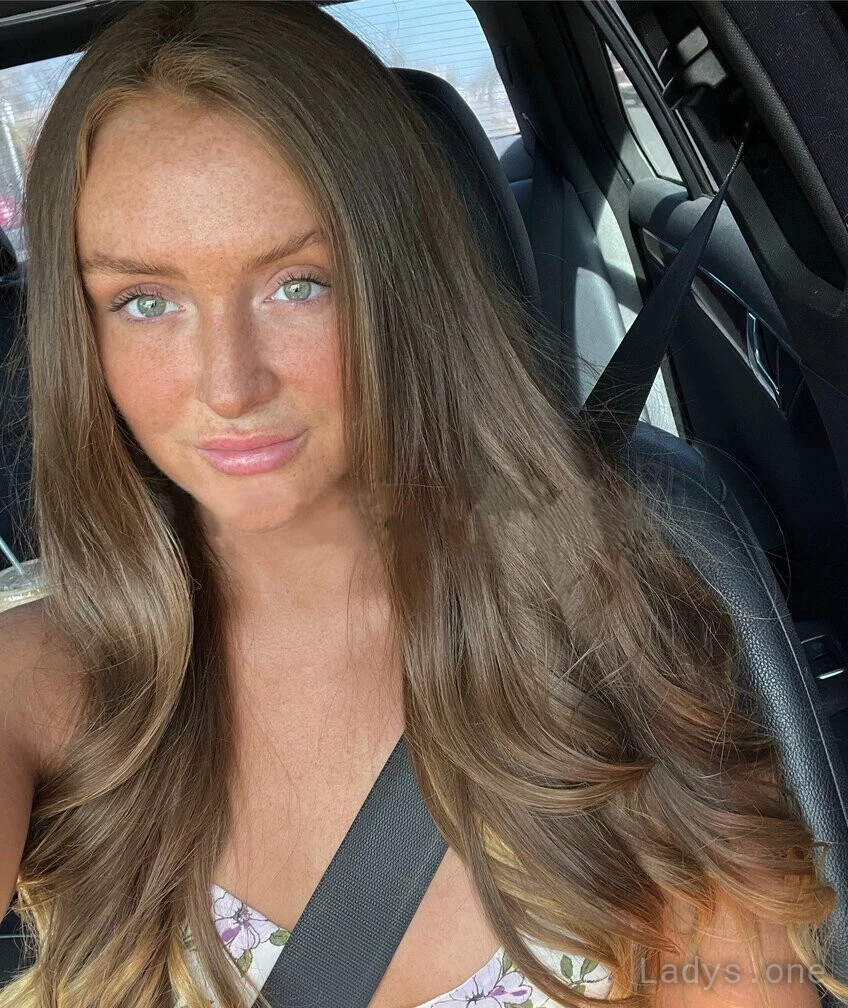 Scarlett May (21) – Call Girl & Independent Escort Service in Fargo - Gallery Photo 5
