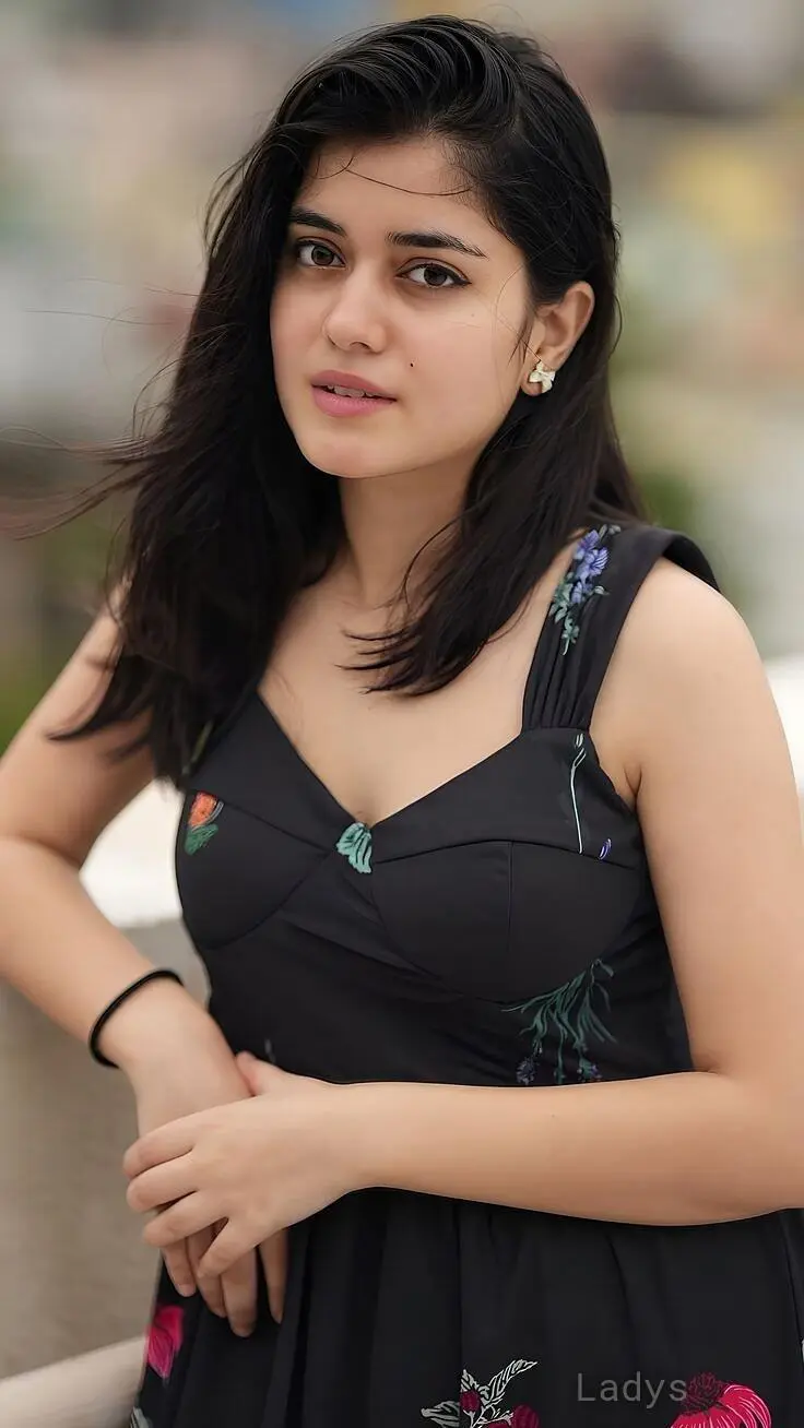 Shruti (22) – Call Girl & Independent Escort Service in Faridabad - Gallery Photo 3