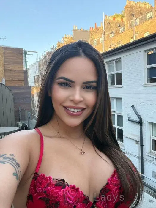 Aurora (24) – Call Girl & Independent Escort Service in Faro - Gallery Photo 2