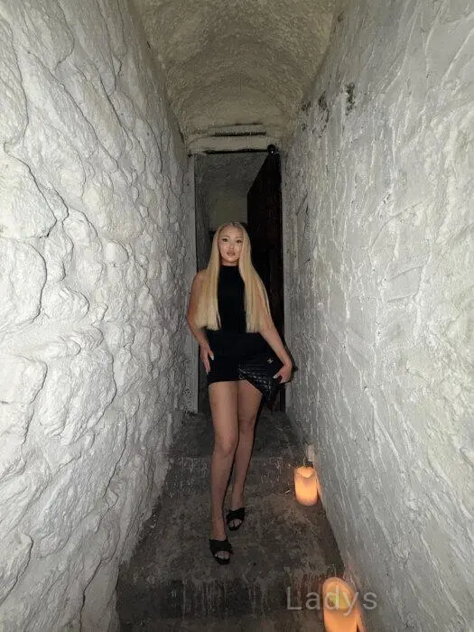 Nikaha (22) – Call Girl & Independent Escort Service in Fethiye - Gallery Photo 2