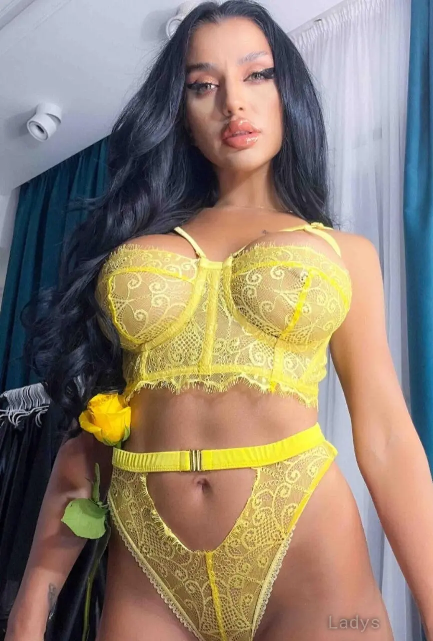 Ami (23) – Call Girl & Independent Escort Service in Figueres - Gallery Photo 4
