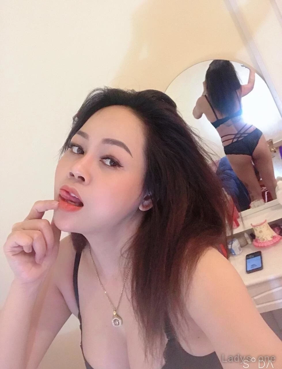 Linda (24) – Call Girl & Independent Escort Service in Al Finţās - Gallery Photo 5