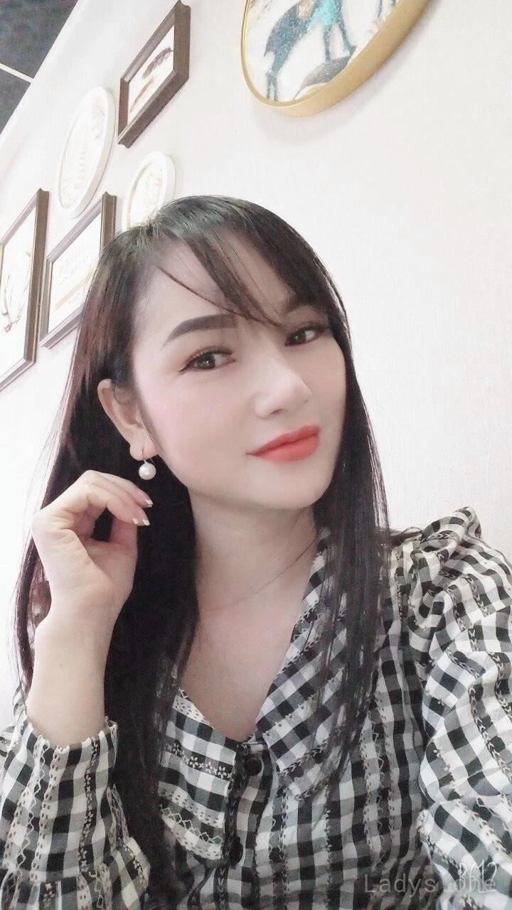 Kelly Tran (26) – Call Girl & Independent Escort Service in Al Finţās - Gallery Photo 3