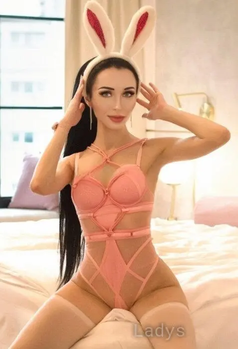 Lola (26) – Call Girl & Independent Escort Service in Firenze - Gallery Photo 2