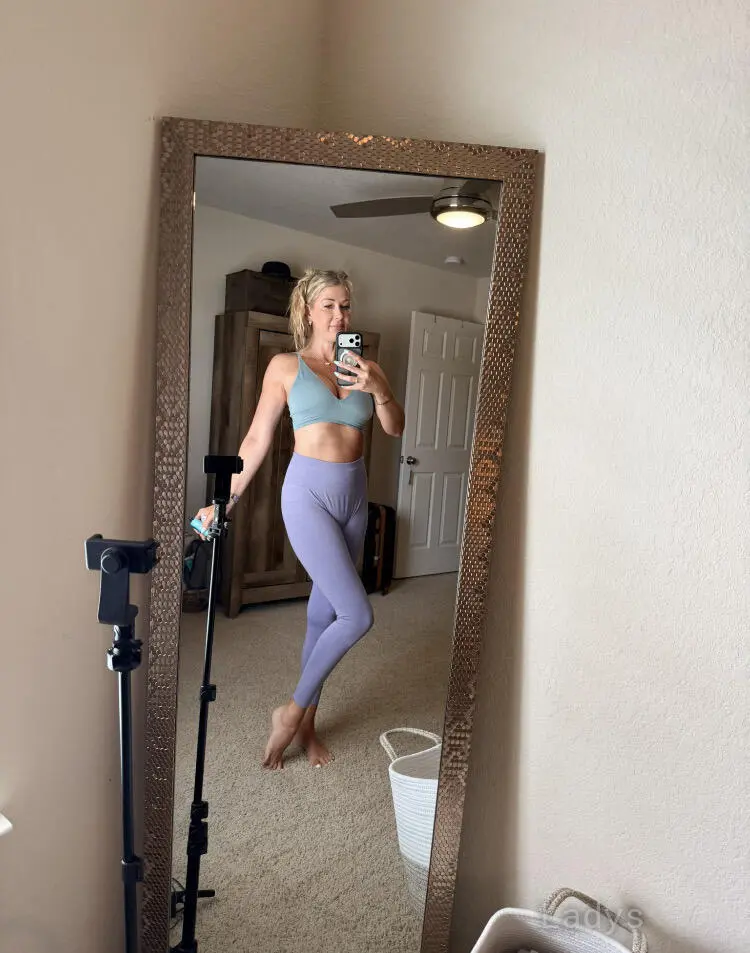 Amelia (27) – Call Girl & Independent Escort Service in Folsom - Gallery Photo 6
