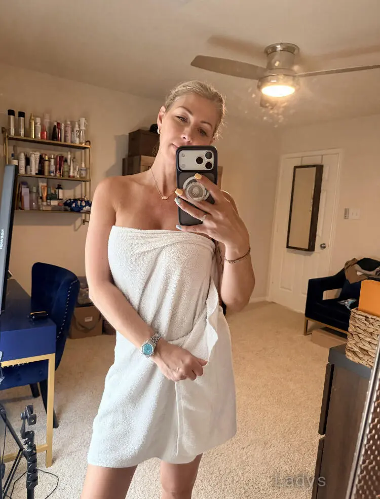 Amelia (27) – Call Girl & Independent Escort Service in Folsom - Gallery Photo 8
