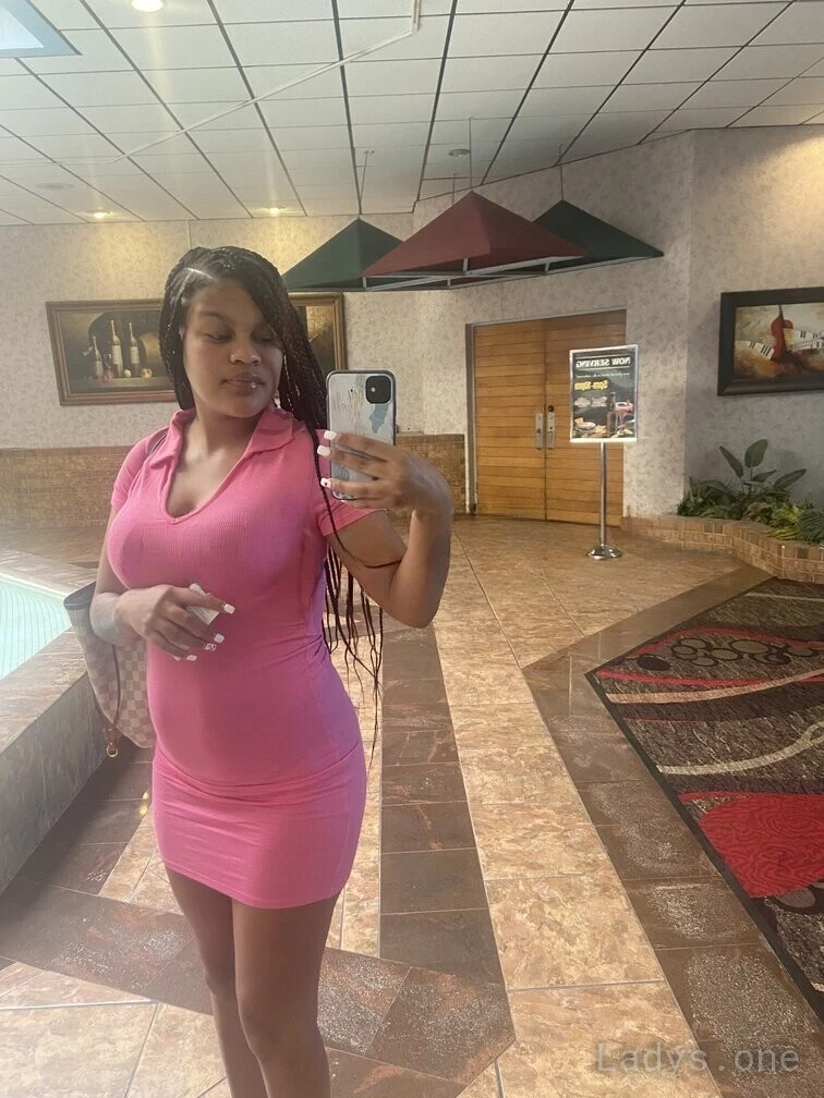 Yanna Love (23) – Call Girl & Independent Escort Service in Fort Smith - Gallery Photo 3