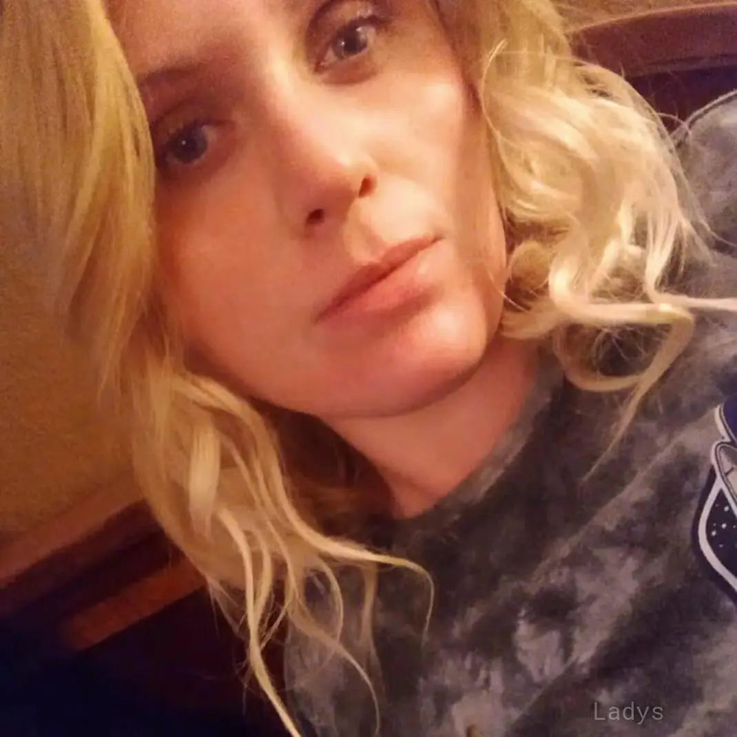 Rose (25) – Call Girl & Independent Escort Service in Fort Wayne - Gallery Photo 5