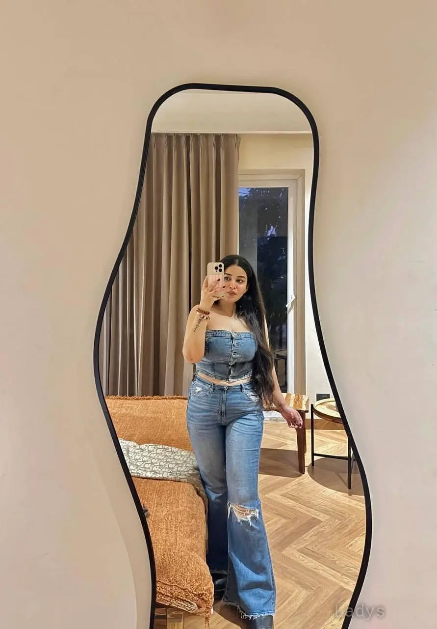 Divya (23) – Call Girl & Independent Escort Service in Foshan - Gallery Photo 4
