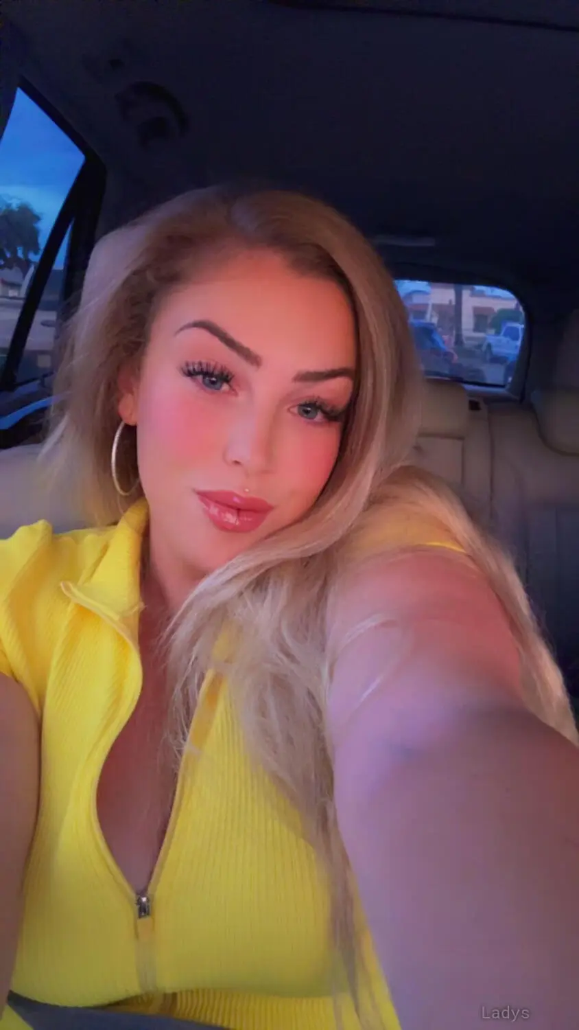 Krystal Kash (20) – Call Girl & Independent Escort Service in Fresno - Gallery Photo 2