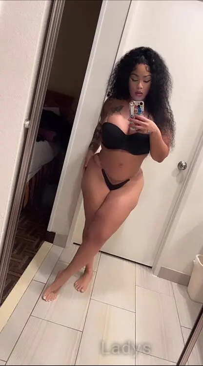 Miahhcali (27) – Call Girl & Independent Escort Service in Fresno - Gallery Photo 2
