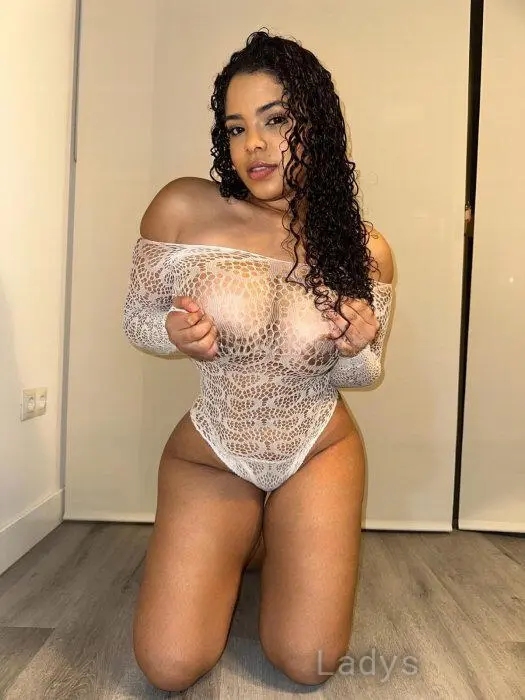Barbara (27) – Call Girl & Independent Escort Service in Fuengirola - Gallery Photo 4