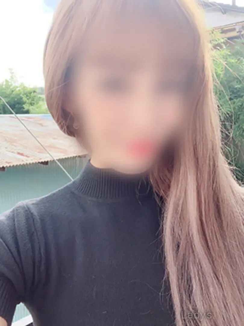 Airu (21) – Call Girl & Independent Escort Service in Fussa - Gallery Photo 3