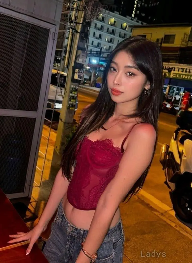 Emma (22) – Call Girl & Independent Escort Service in Fussa - Gallery Photo 3