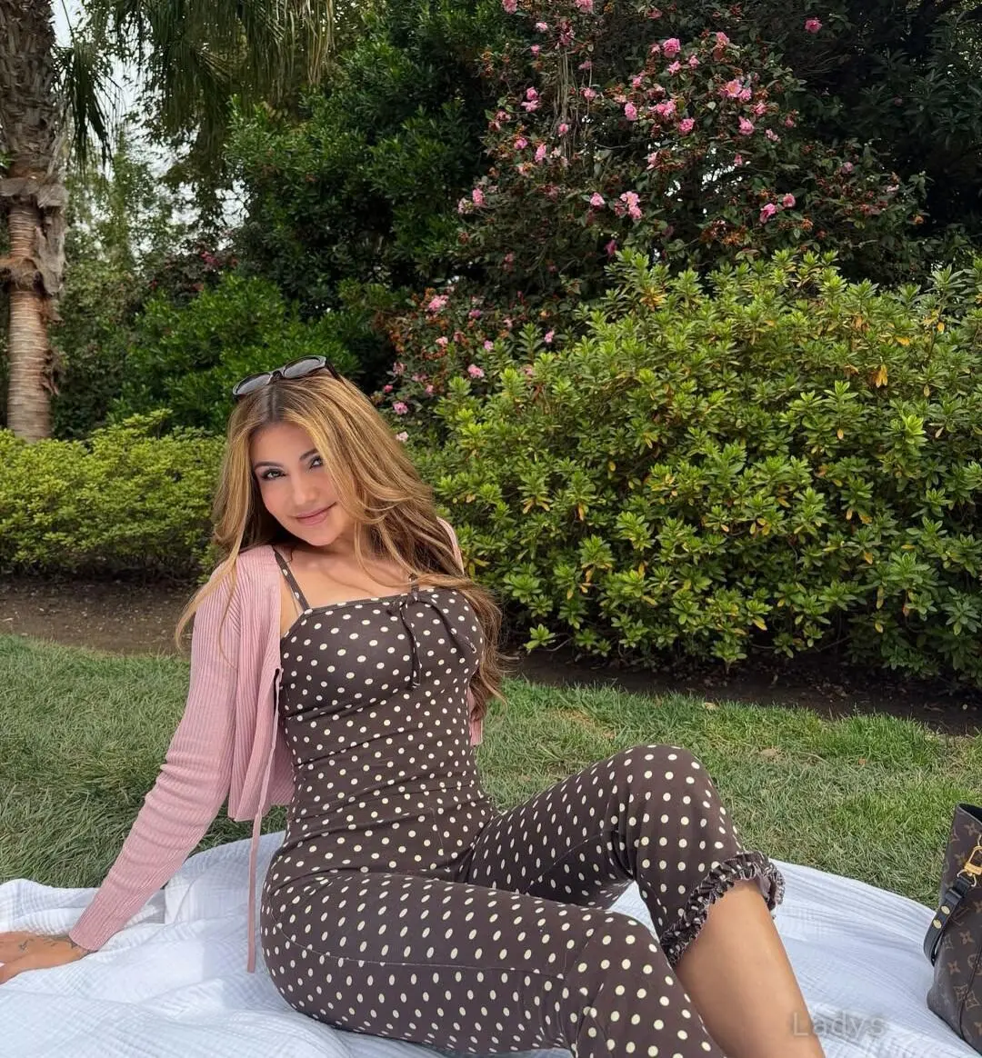 Irina (33) – Call Girl & Independent Escort Service in Vila Nova de Gaia - Gallery Photo 3