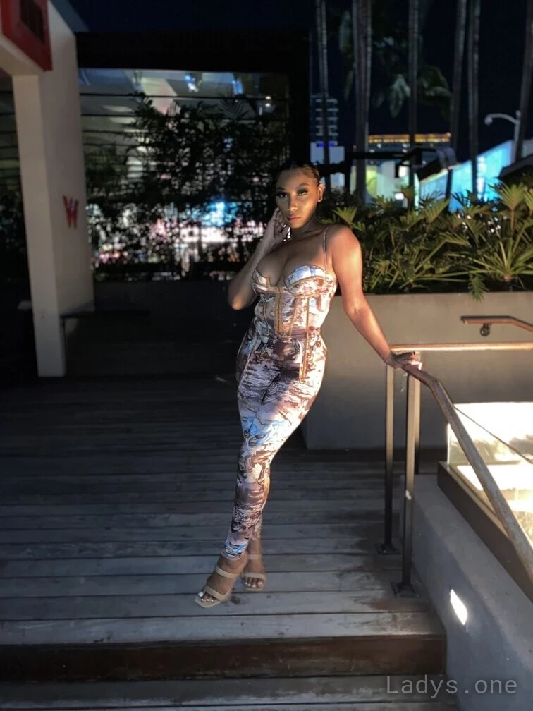 Mia (23) – Call Girl & Independent Escort Service in Gainesville - Gallery Photo 3