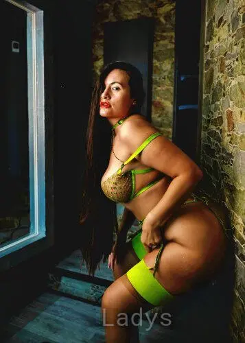 Alejandra (33) – Call Girl & Independent Escort Service in Galway - Gallery Photo 2