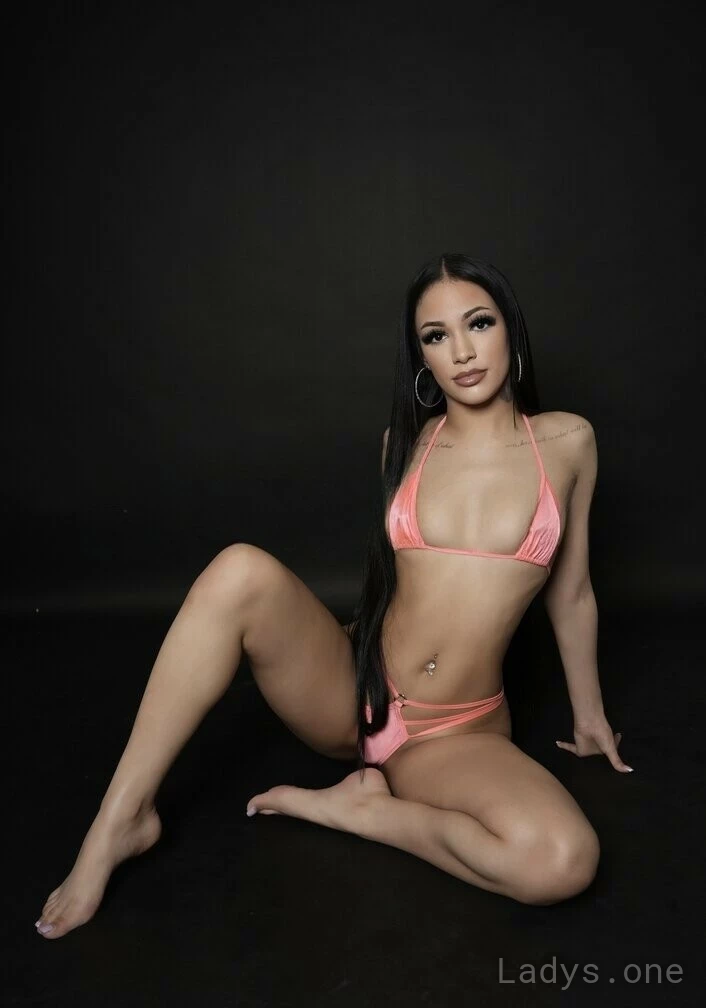 Layanna (23) – Call Girl & Independent Escort Service in Gary - Gallery Photo 5
