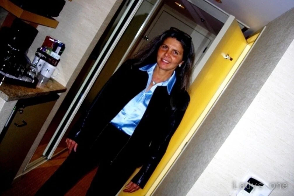 Charlotte (59) – Call Girl & Independent Escort Service in Gary - Gallery Photo 3