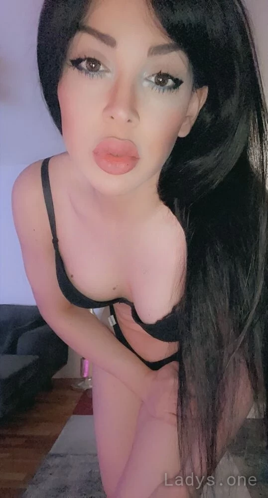 Julia (25) – Call Girl & Independent Escort Service in Gävle - Gallery Photo 3