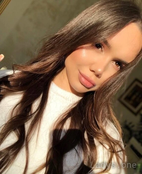 Daria (22) – Call Girl & Independent Escort Service in Gdynia - Gallery Photo 4