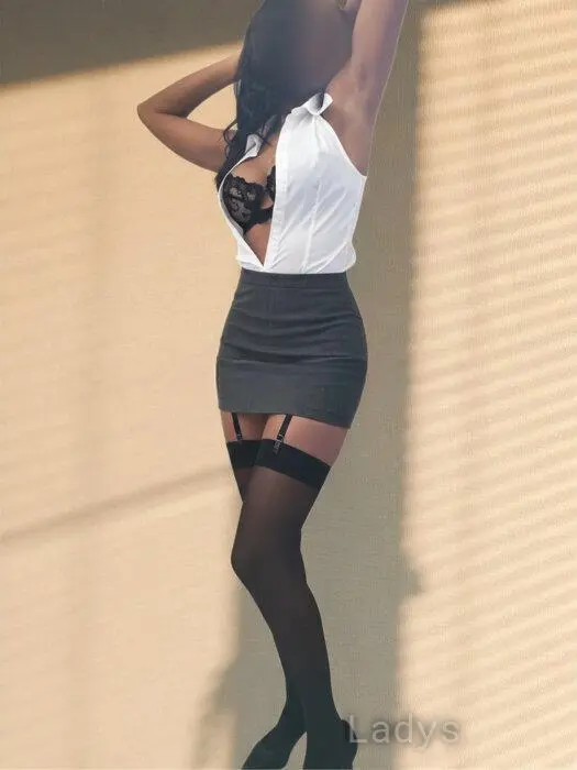 Naomi Duval (27) – Call Girl & Independent Escort Service in Geneve - Gallery Photo 3