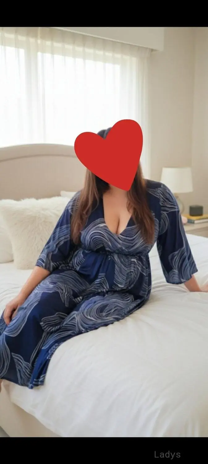 Sona (23) – Call Girl & Independent Escort Service in Ghāziābād - Gallery Photo 5