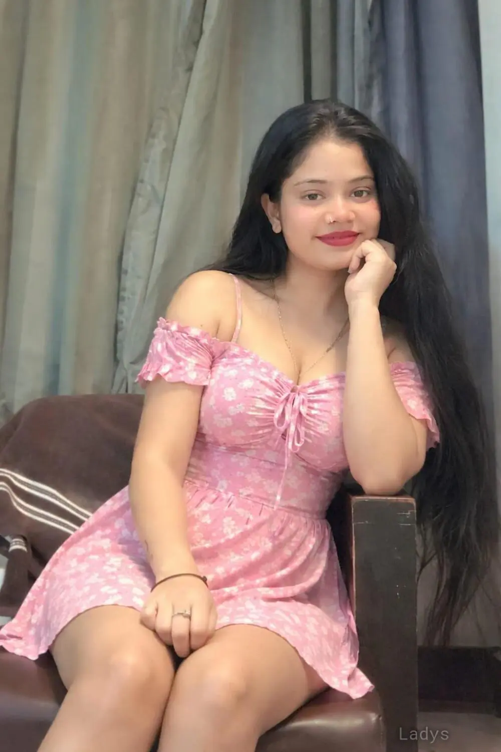 Aarti (22) – Call Girl & Independent Escort Service in Ghāziābād - Gallery Photo 5