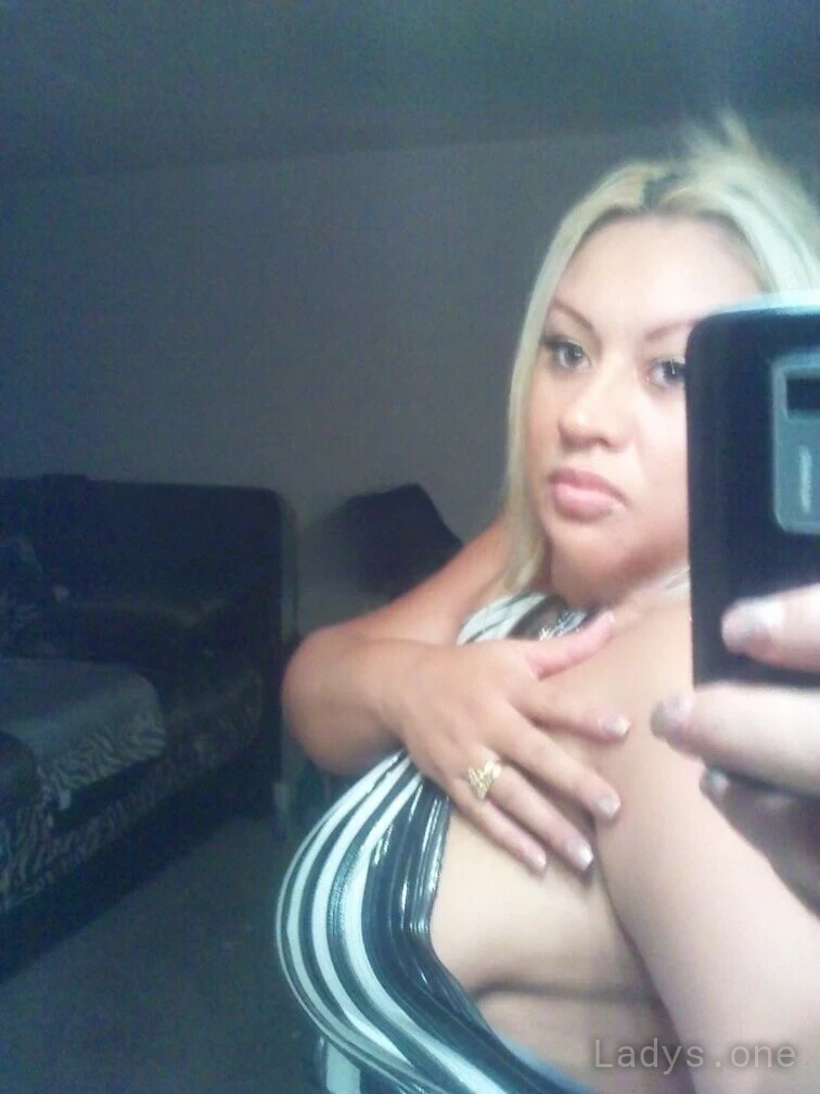 Lovely Angie (25) – Call Girl & Independent Escort Service in Gillette - Gallery Photo 5