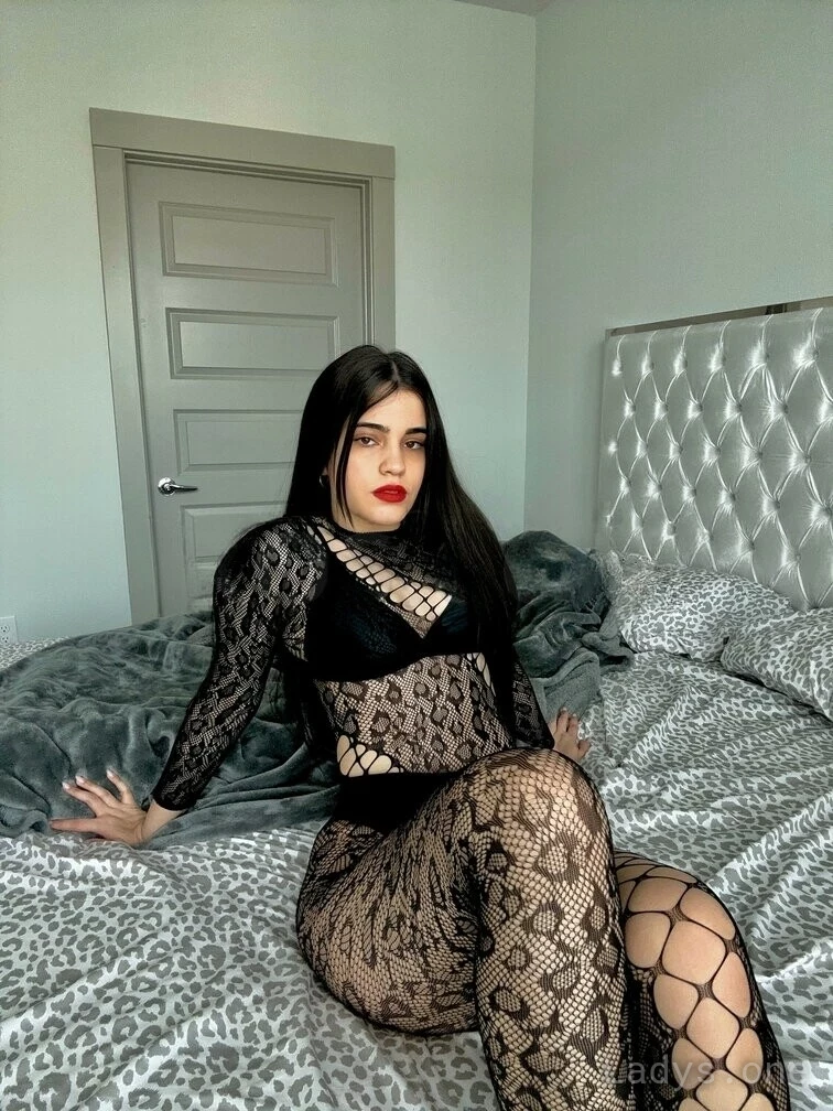 Luna (22) – Call Girl & Independent Escort Service in Gillette - Gallery Photo 4