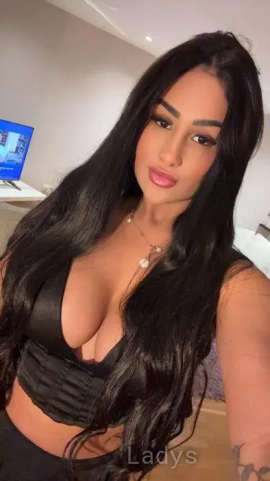 Sabrina (25) – Call Girl & Independent Escort Service in Glasgow - Gallery Photo 3
