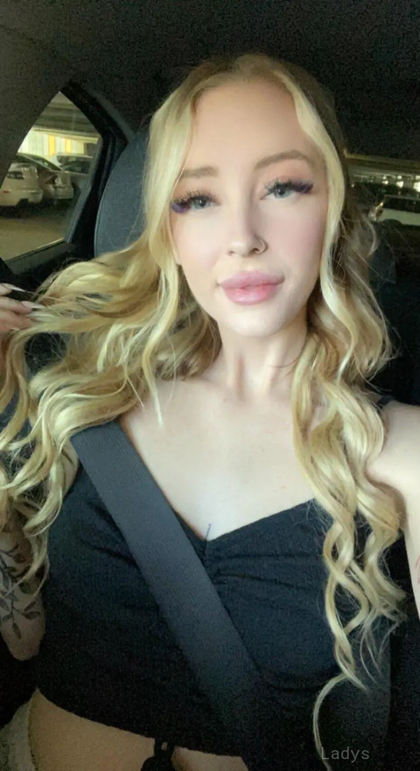 Marilyn (28) – Call Girl & Independent Escort Service in Glendale - Gallery Photo 2