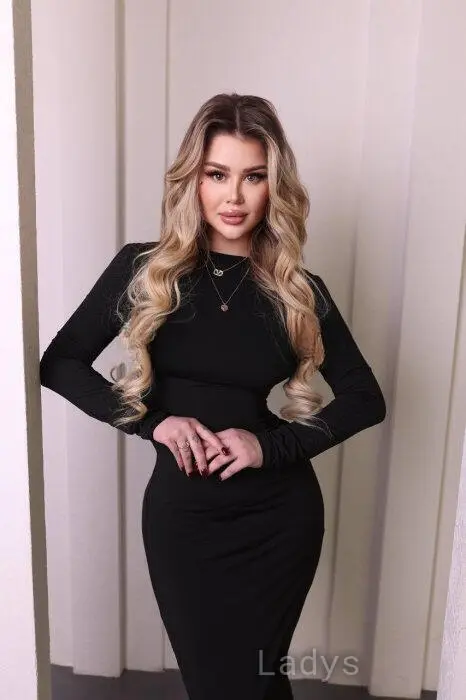 Ann (27) – Call Girl & Independent Escort Service in Glyfáda - Gallery Photo 3