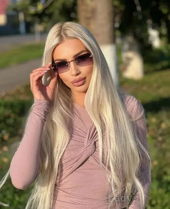 Melisa (24) – Call Girl & Independent Escort Service in Glyfáda - Gallery Photo 3