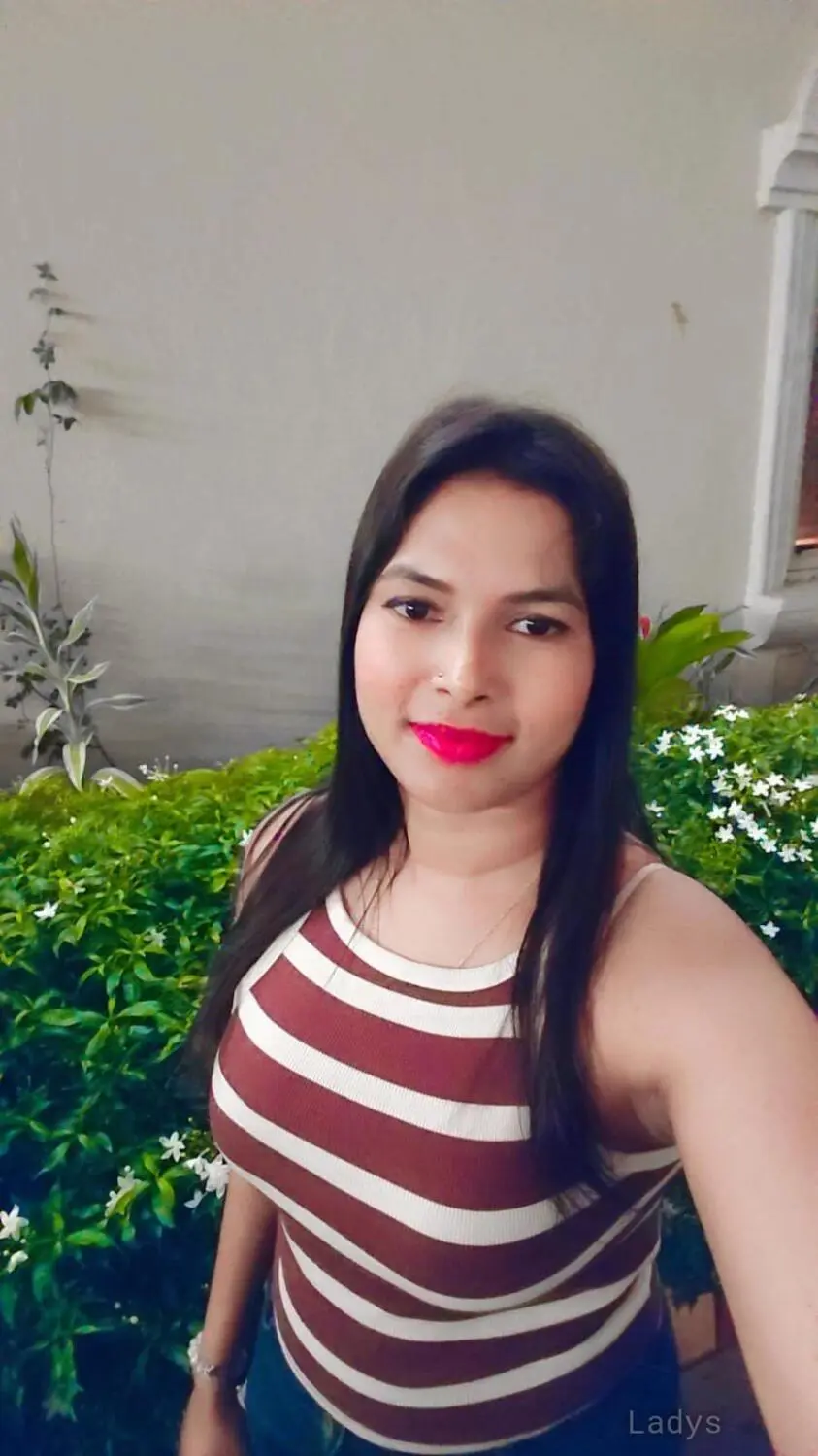 Taniya (27) – Call Girl & Independent Escort Service in Goa - Gallery Photo 3